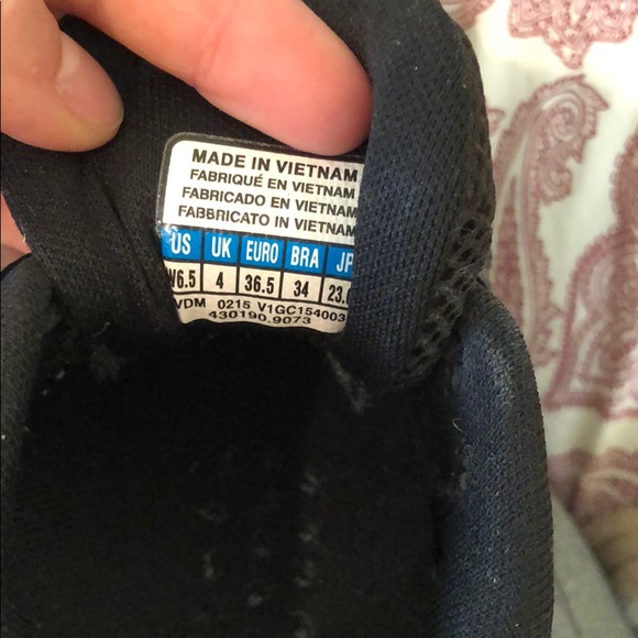 Mizuno volleyball shoes - Picture 4 of 4